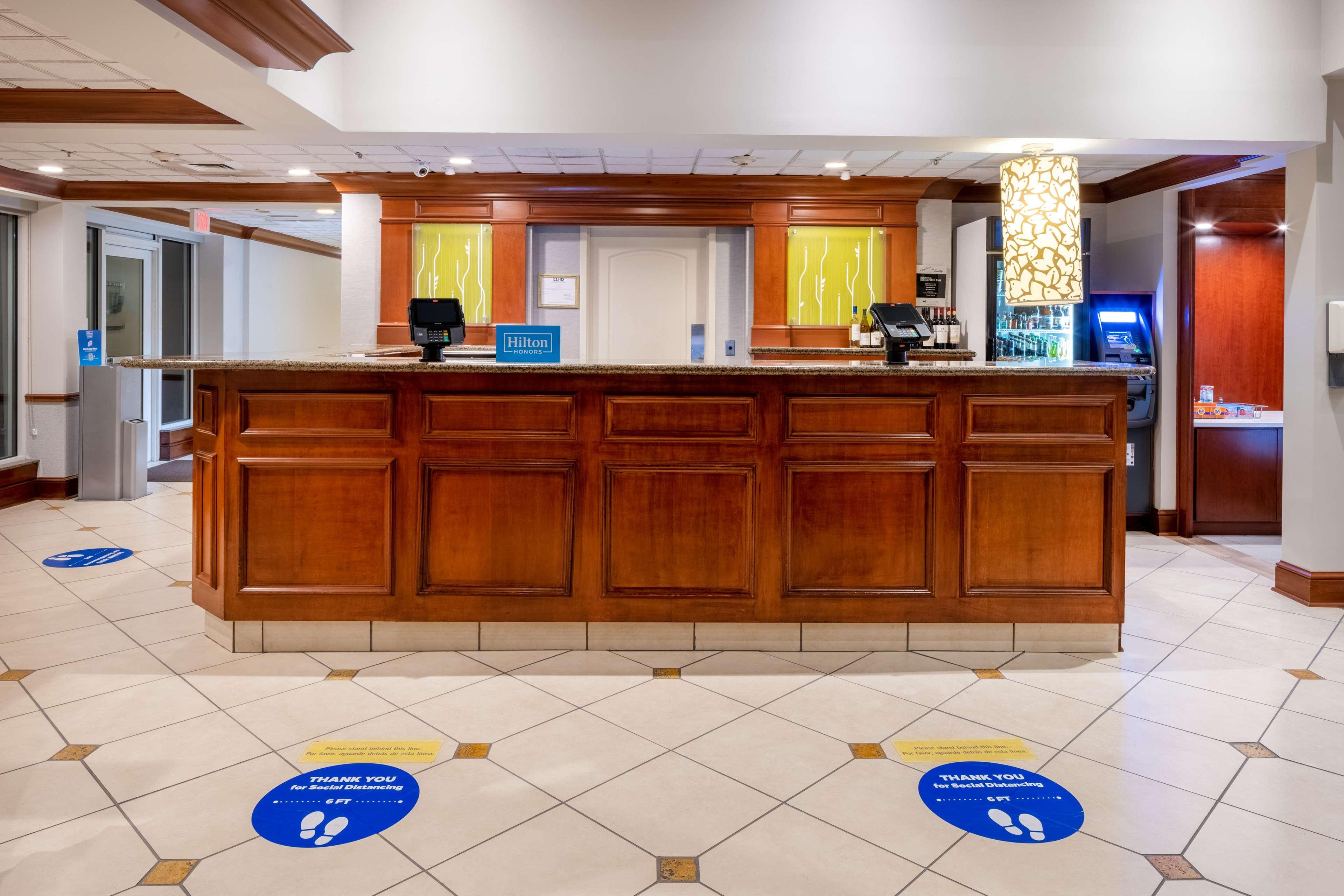 Hilton Garden Inn Mystic/גרוטון מראה חיצוני תמונה