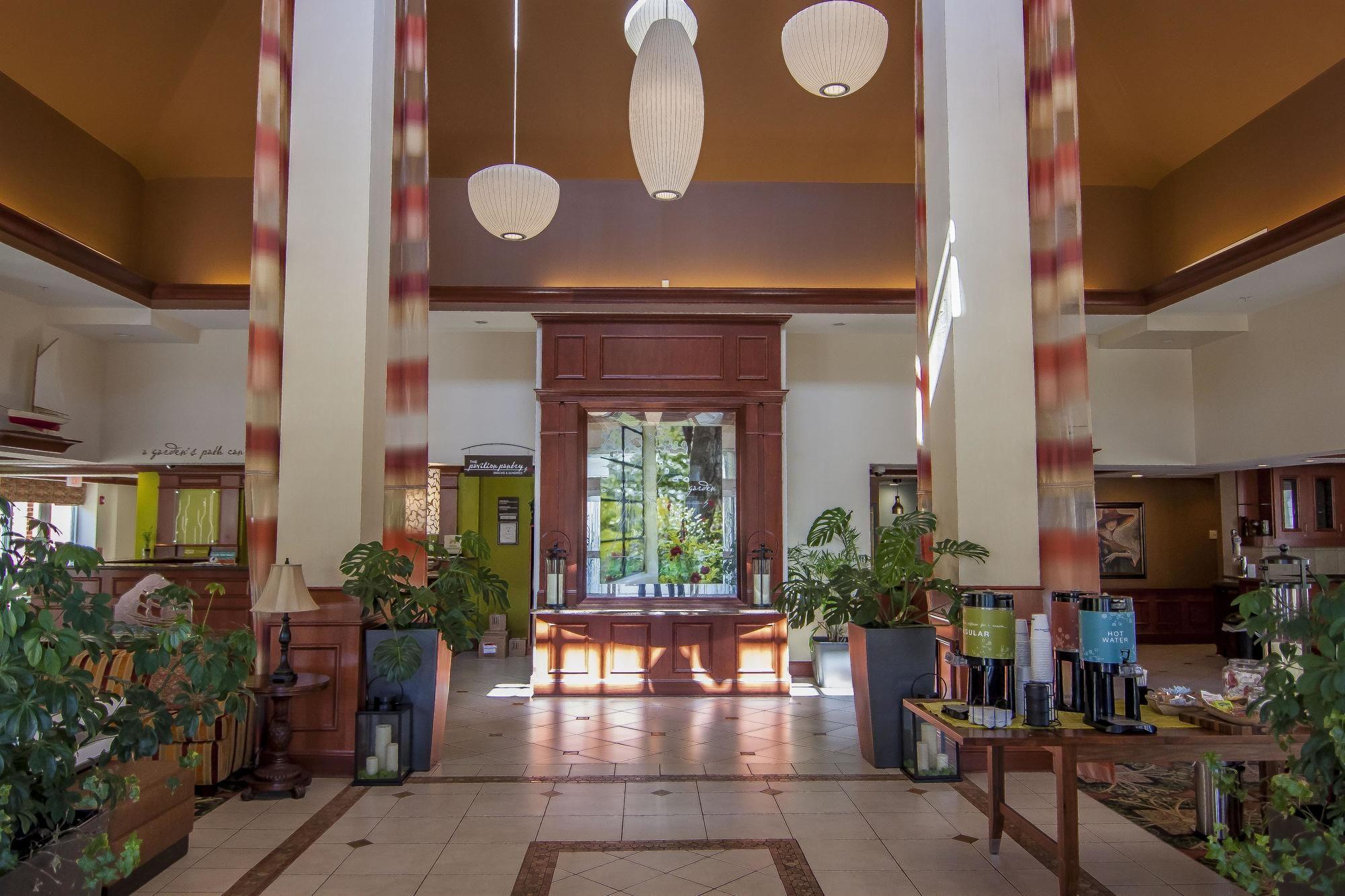 Hilton Garden Inn Mystic/גרוטון מראה חיצוני תמונה