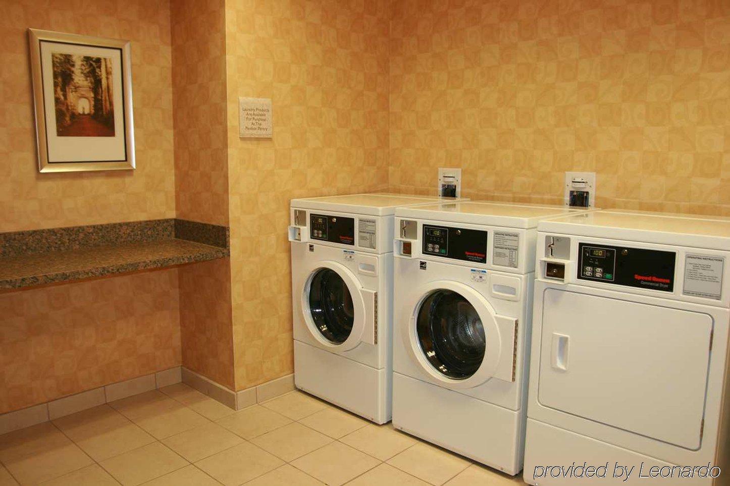 Hilton Garden Inn Mystic/גרוטון מתקנים תמונה